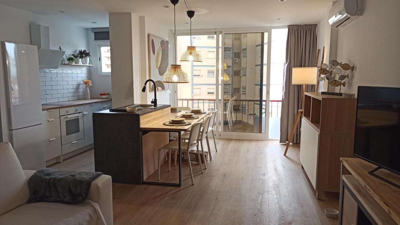 Anasan Fuengirola Playa Apartment ภายนอก รูปภาพ